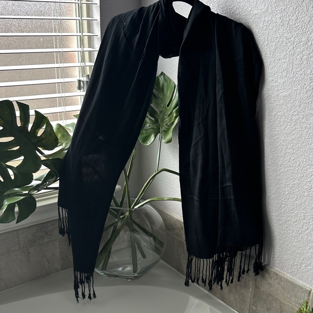 Elegant Black Fringe Scarf